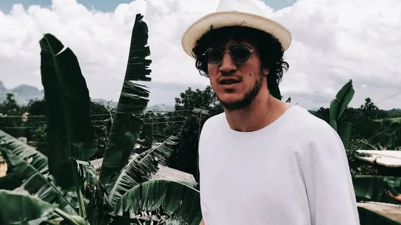 Caner Erdeniz kimdir? Caner Erdeniz kaç yaşında, aslen nereli, kiminle evli?