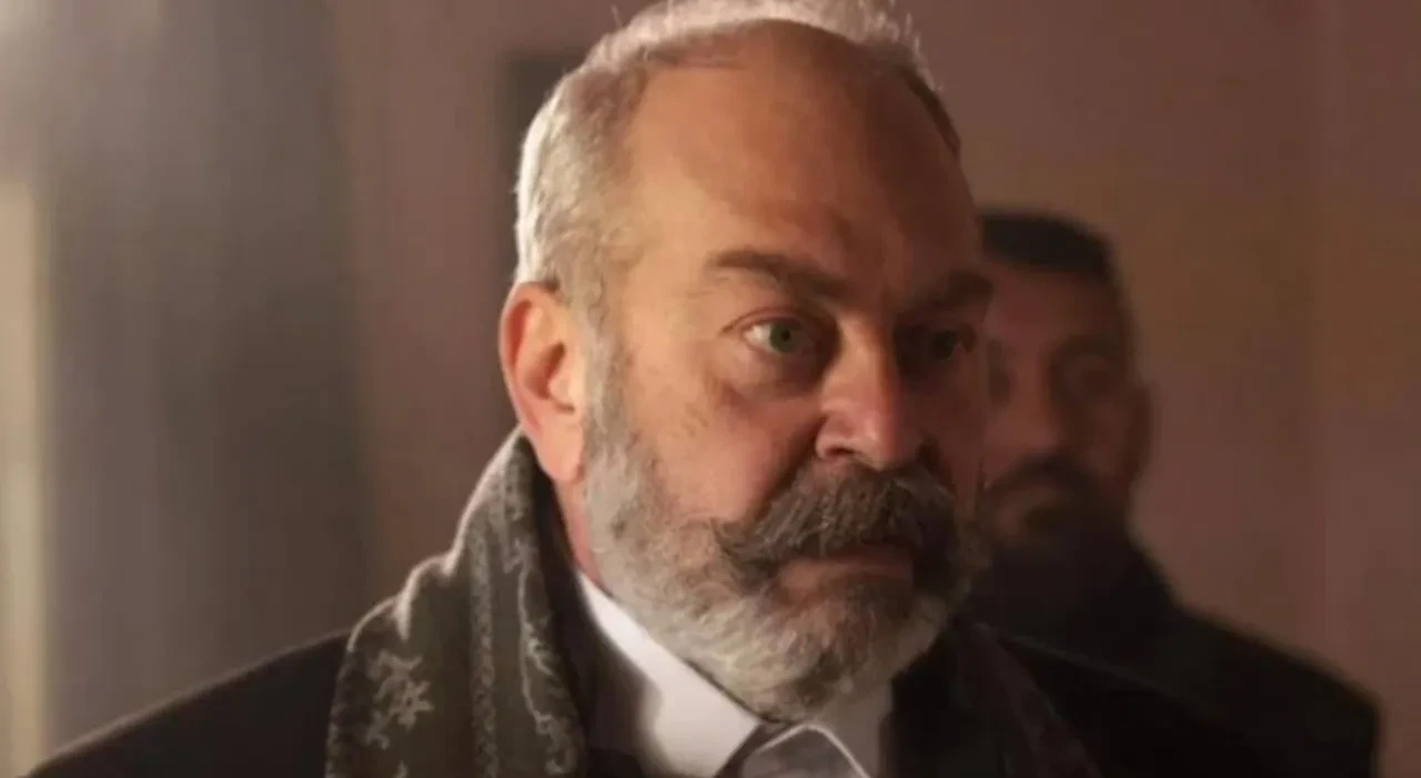 Ali Düşenkalkar kimdir? Ali Düşenkalkar'ın eşi kimdir, kaç çocuğu var?