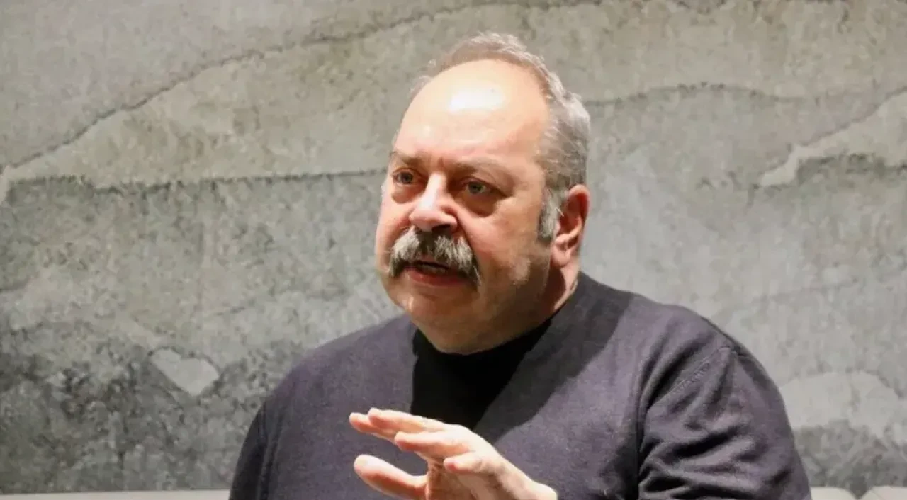 Ali Düşenkalkar kimdir? Ali Düşenkalkar'ın eşi kimdir, kaç çocuğu var?