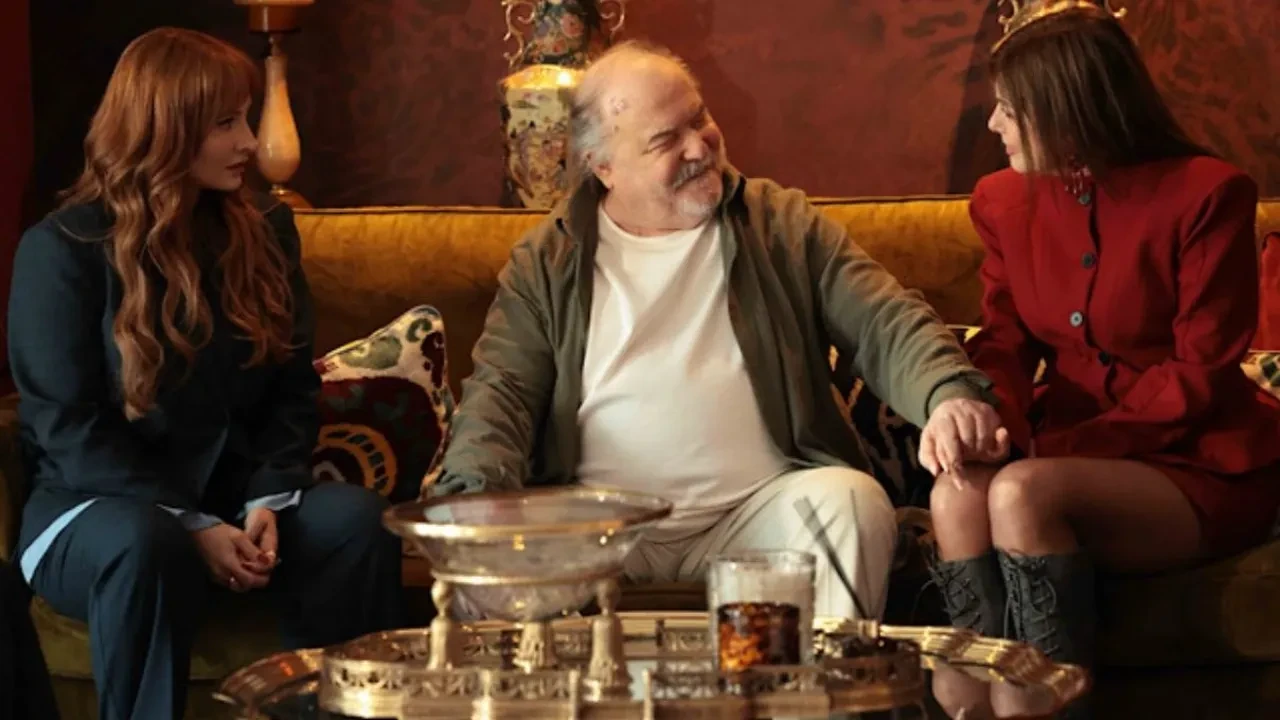 Çetin Tekindor Çirkin dizisi için kilo aldı! Usta oyuncunun yeni hali şaşırttı