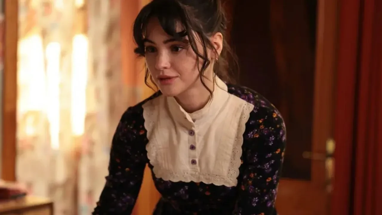 Çirkin dizisinin başrolü Derya Pınar Ak’ın yaşını duyan şoke oldu! Partneri Çağlar Ertuğrul bakın kaç yaşındaymış