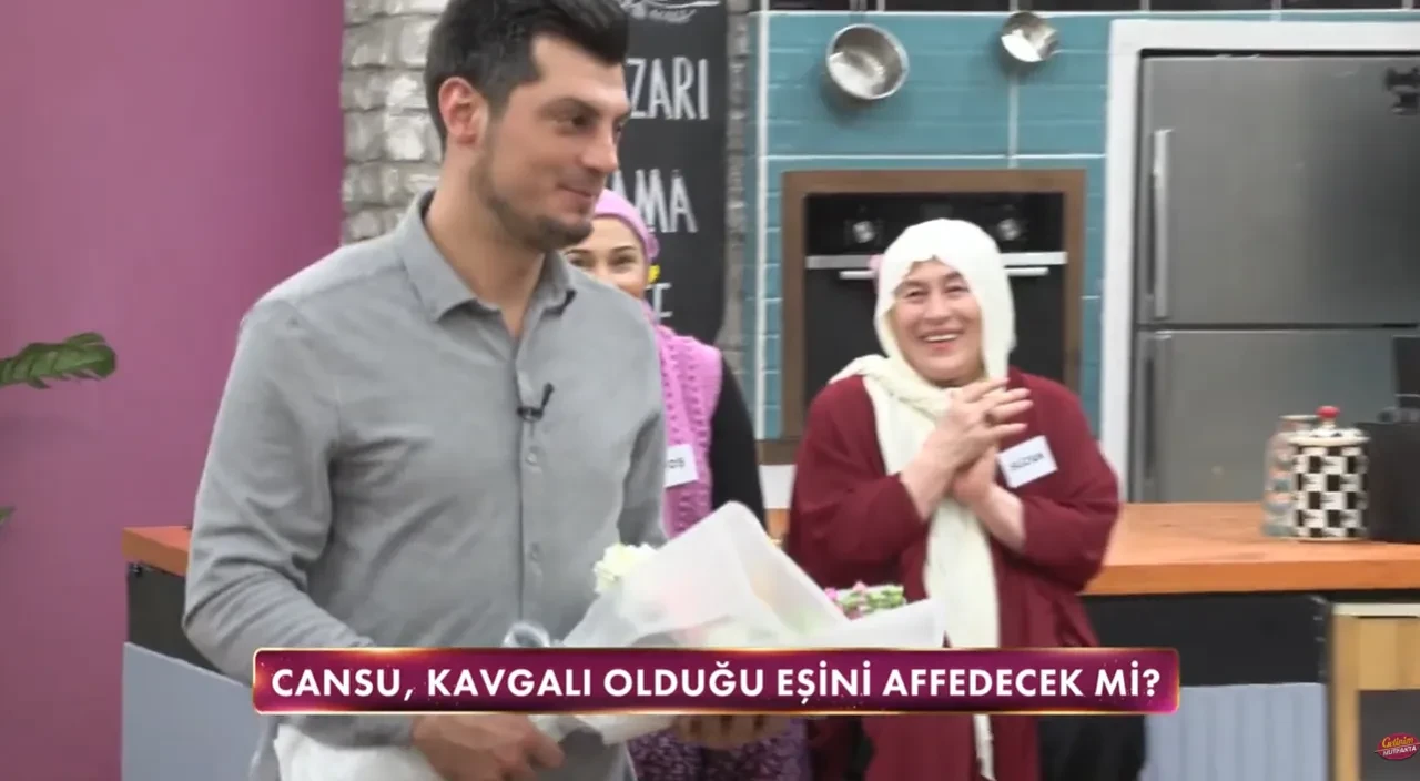 Gelinim Mutfakta Cansu'nun eşi Ayaz stüdyoda! Kaynana Dönüş bohçayı açtı, stüdyoda tansiyon tavan yaptı