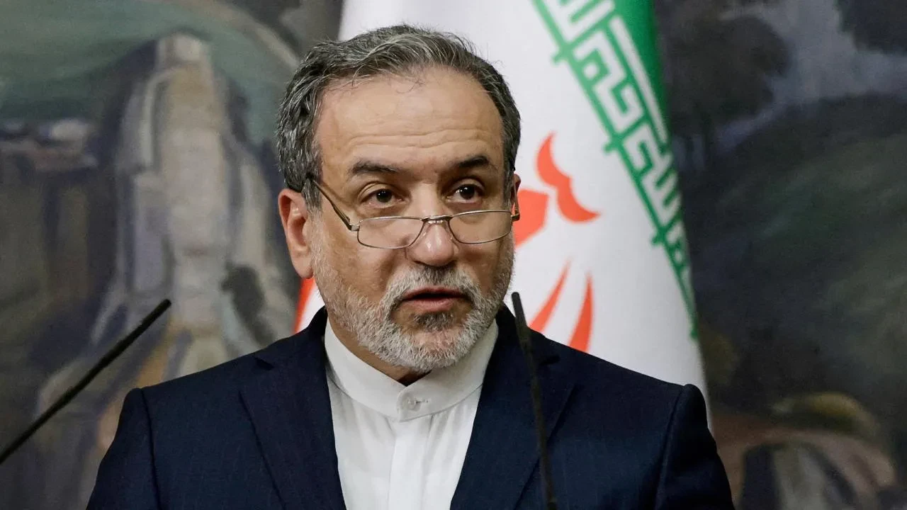 İran Dışişleri Bakanı Arakçi'den bilimsel altyapıya yönelik saldırılara tepki