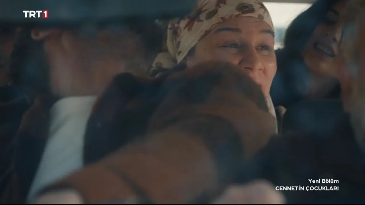 İsmail Hacıoğlu ve Burak Serdar Şanal’ın ilk sahne benzerliği! Cennetin Çocukları 26. Bölümdeki o sahne sosyal medyada gündem oldu!