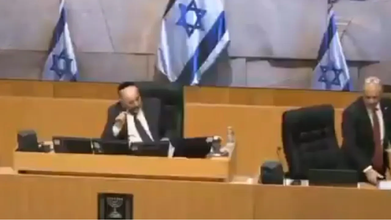 İsrail Meclisinde sirenler çaldı, vekiller korku içinde sığınaklara koştu