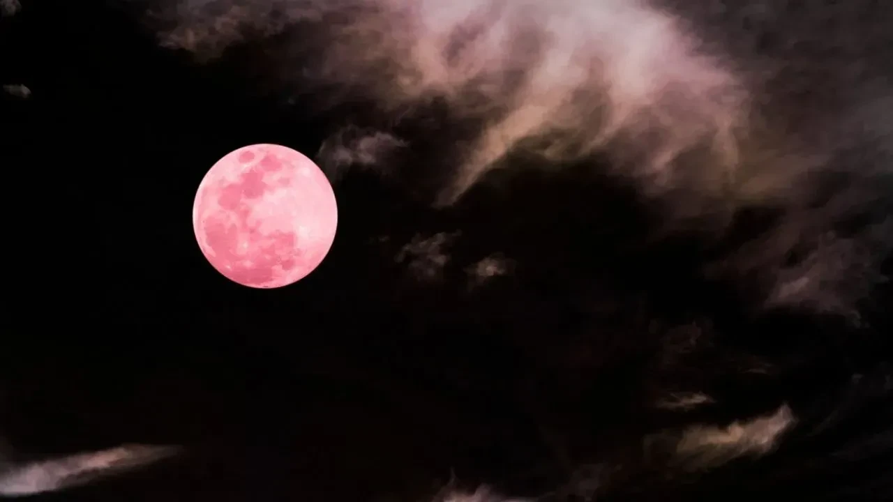 Pembe Dolunay Türkiye'den görülecek mi? Pembe Dolunay ne zaman ve kimleri etkileyecek?