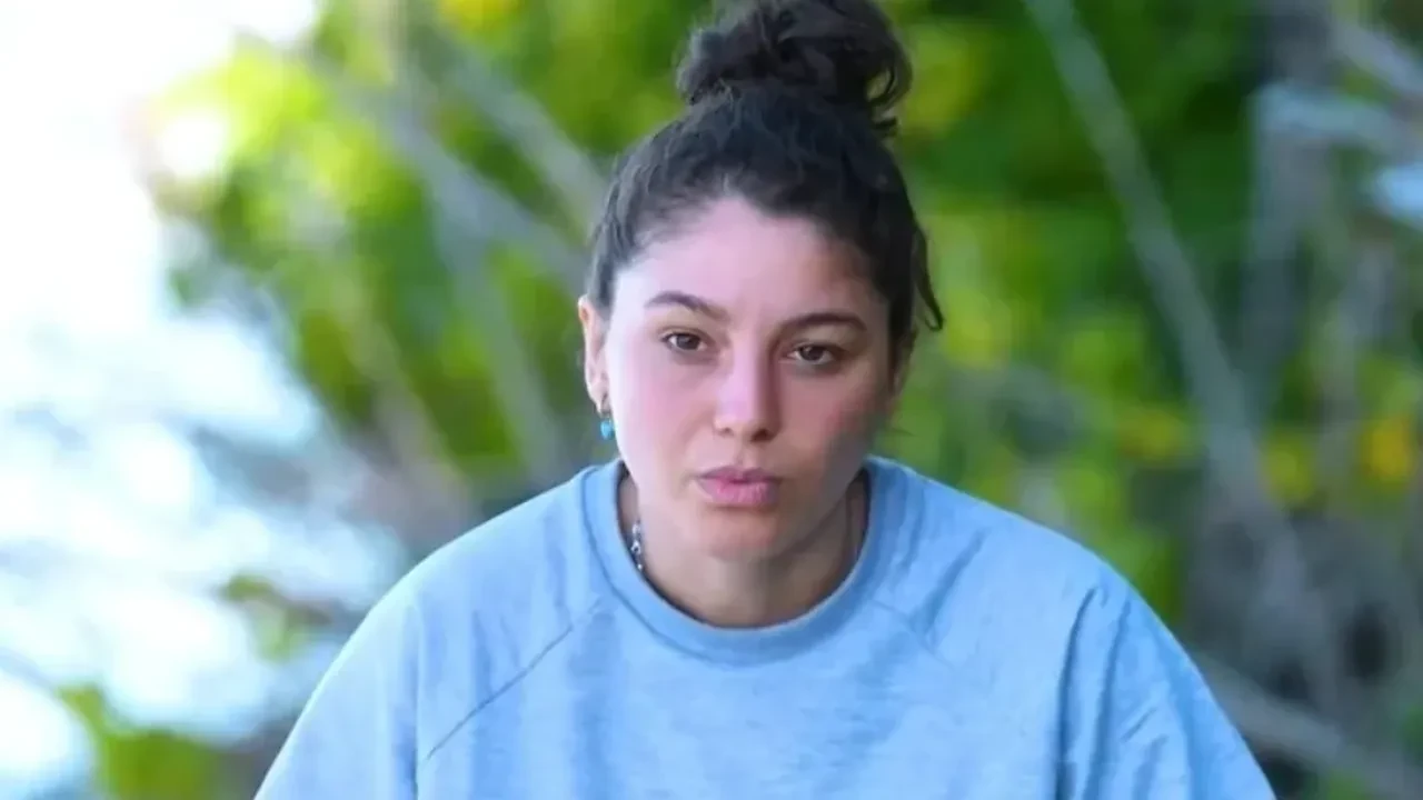 Seren Ay Çetin ile Nagihan Karadere'nin olayı ne? Survivor Seren Ay, Nagihan'ı çıldırttı!