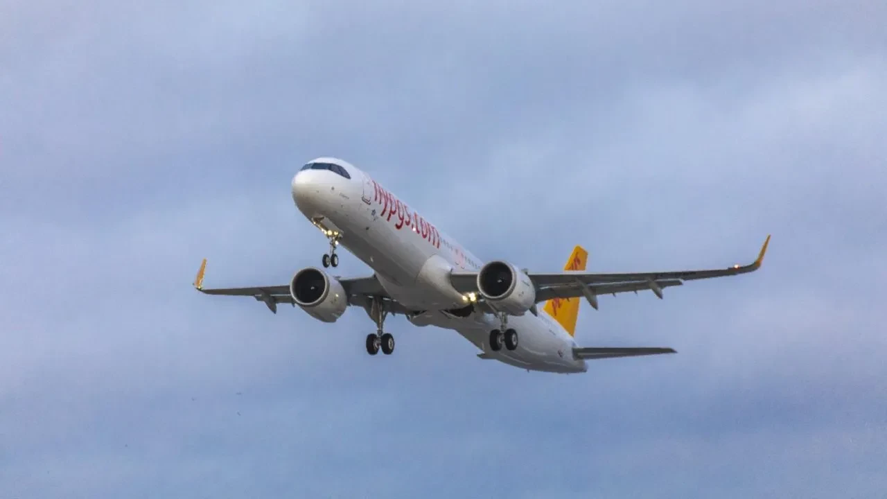 Uçuşu olanlar dikkat: 30 Mart THY, AJET ve Pegasus iptal edilen uçuşlar listesi belli oldu