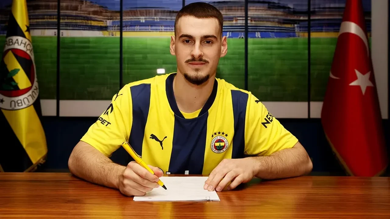 Acun Ilıcalı Fenerbahçe'ye transferini coşkuyla anlatmıştı: Şu anda ise oyuncuya hiçbir teklif yok!