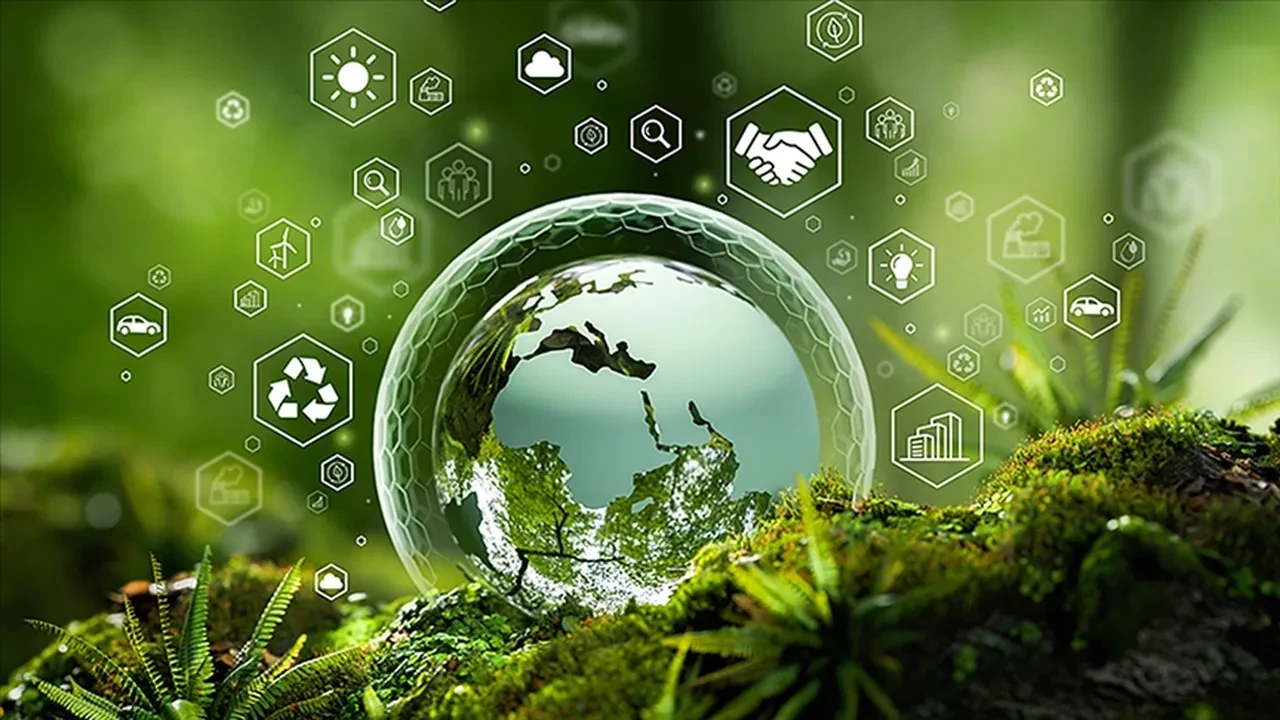 Bakan Bayraktar: Savaşın eşiğinde enerjiyi doğru kullanabilmek her zamankinden daha önemli