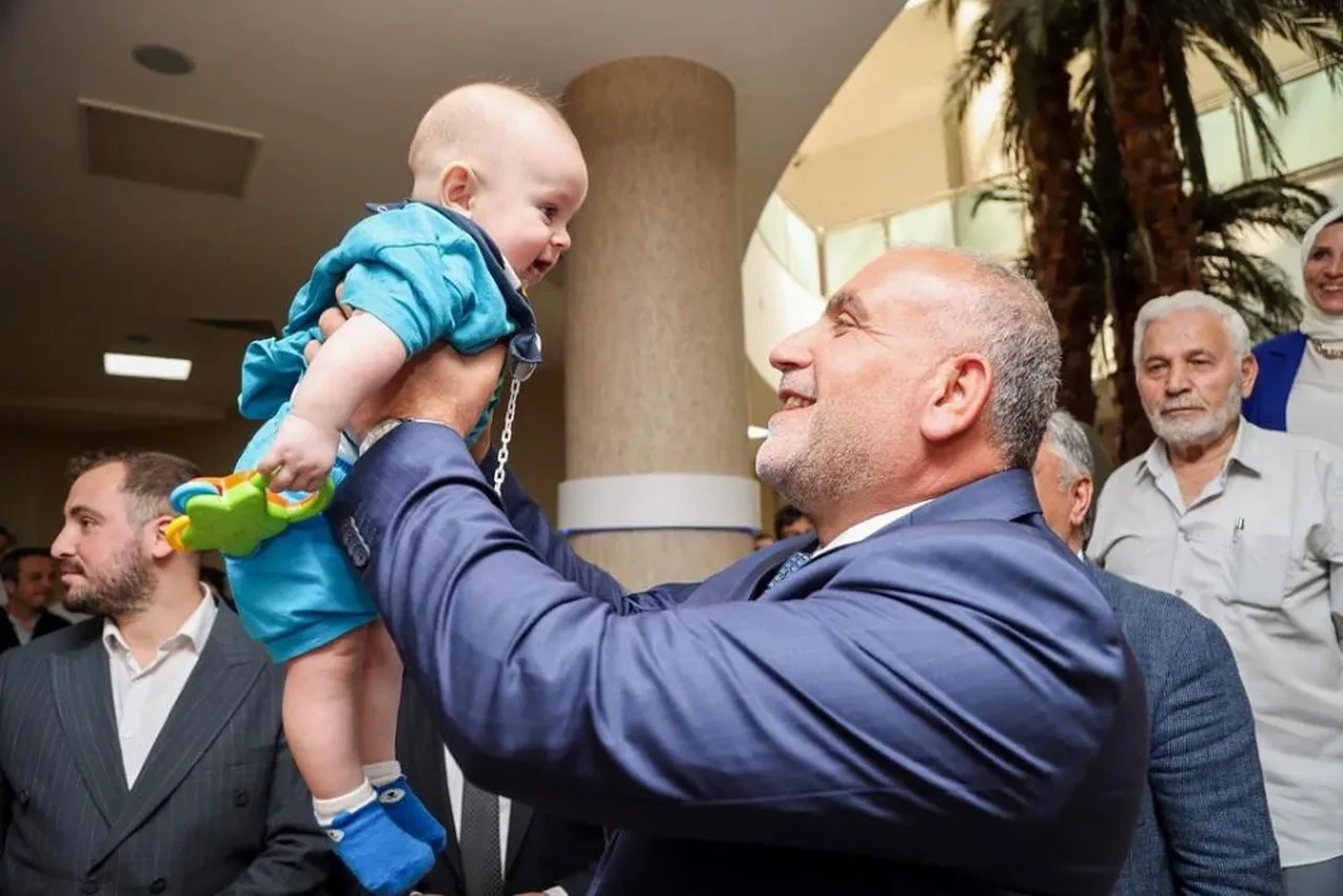 Bebek sahibi olan ailelere müjde! 6 bin TL destek verilecek: Başvurular belediyeden yapılıyor