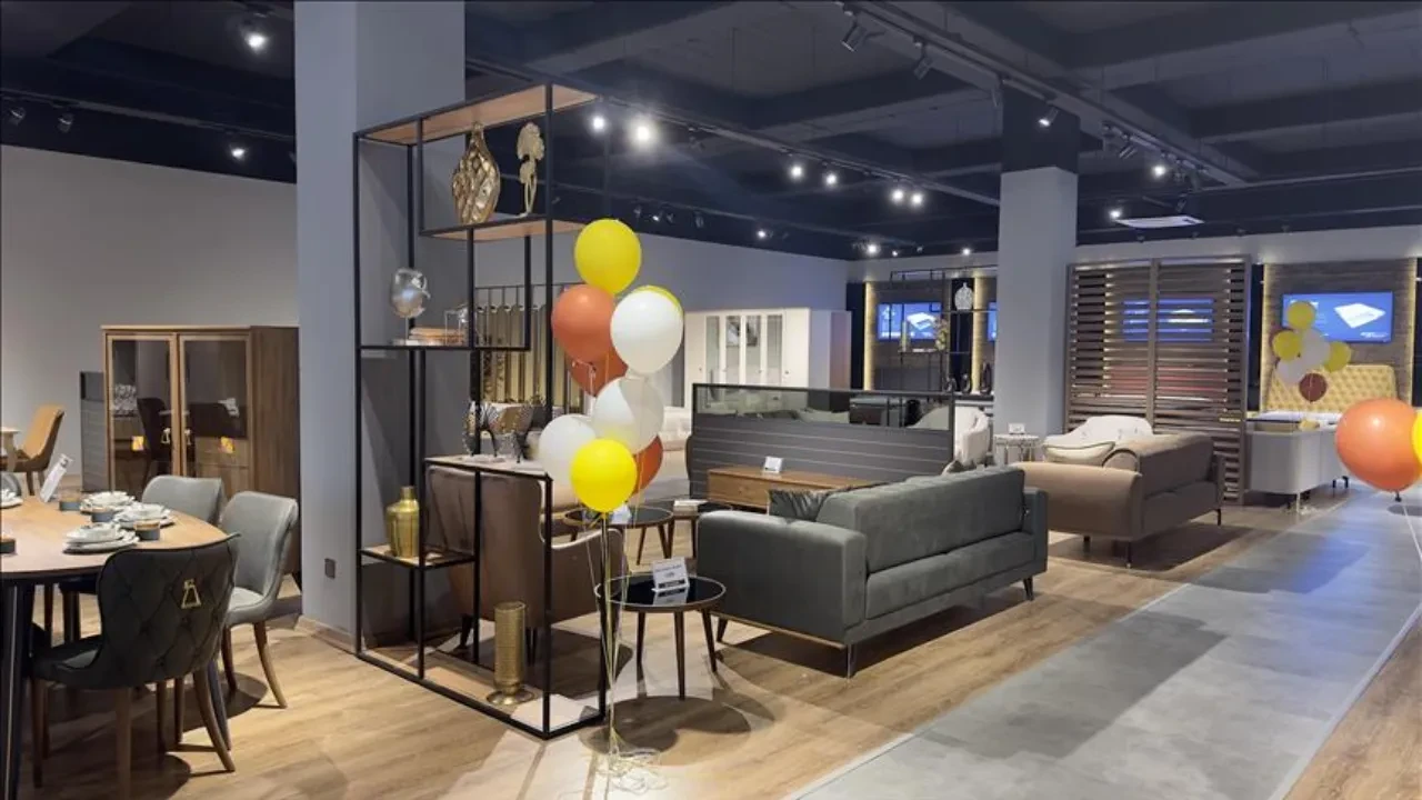 FETÖ nedeniyle el konmuştu! Mobilya devi 16 milyar liraya satılıyor