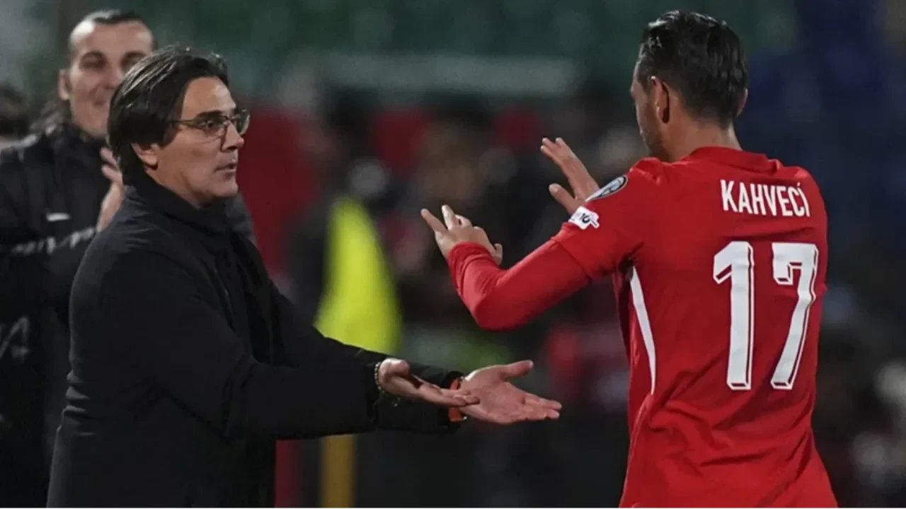 İrfan Can Kahveci havai fişek patlatan taraftarlara net bir mesaj verdi!