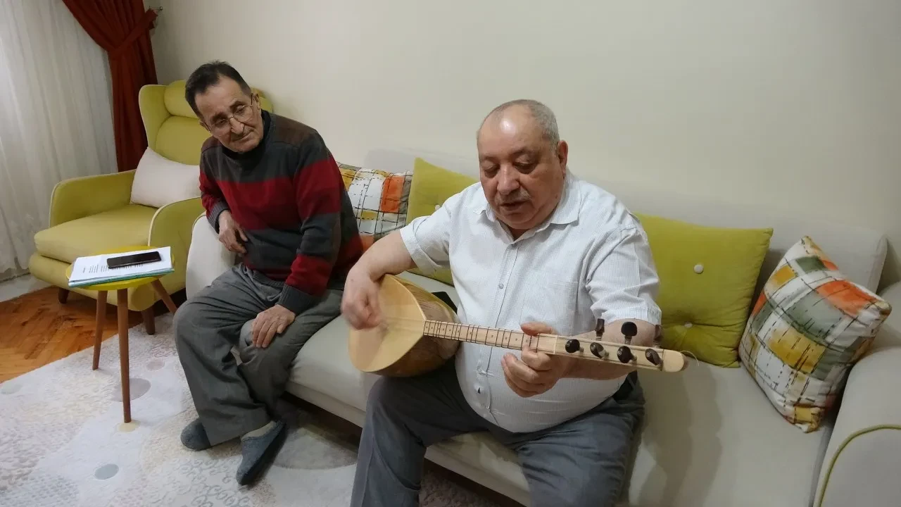 Kimse eserlerini okumadı, çareyi yapay zekada buldu! Tıklanma rekorları kırıyor