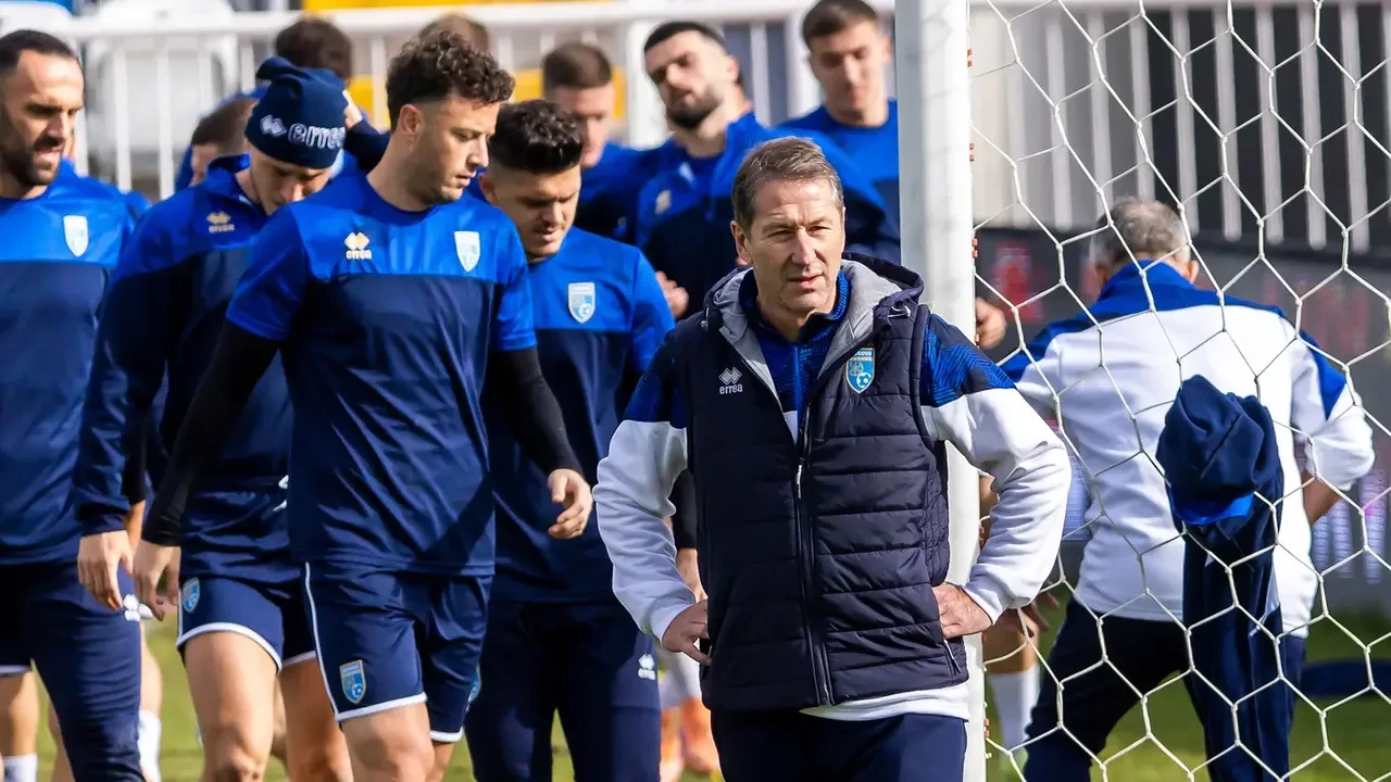 Kosova Teknik Direktörü Franco Foda'dan Türkiye için farklı taktik: Slovakya maçını hatırlattı!