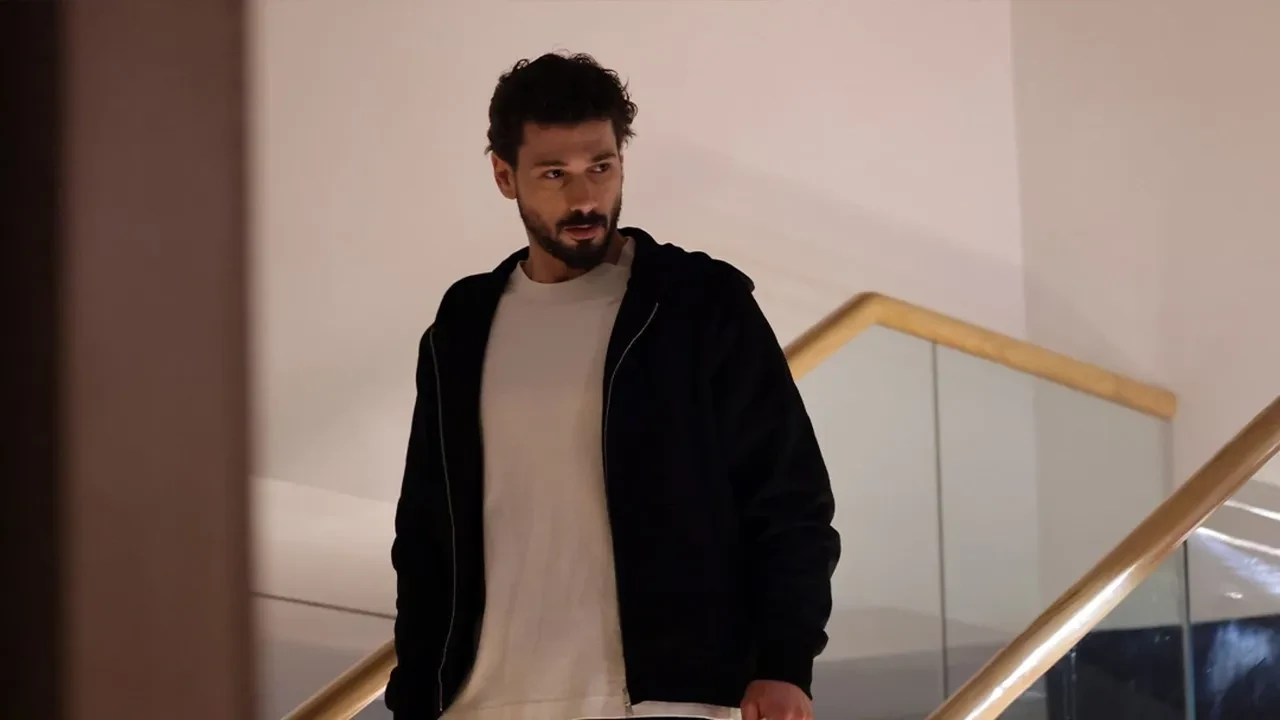 Sümeyye Aydoğan Yeraltı dizisinden ayrılıyor mu? Sümeyye Aydoğan ve Devrim Özkan kavga mı etti?