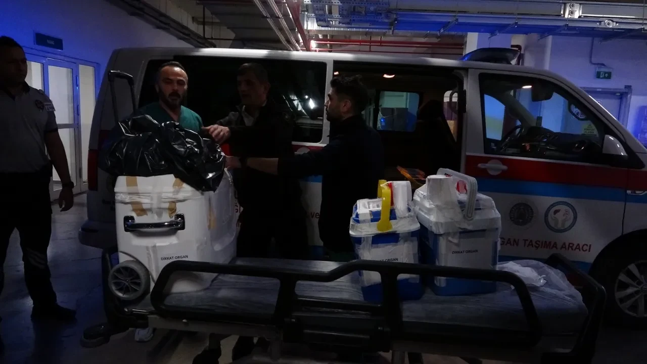 Tacize uğradığı iddia edilmiş, trafik kazasında hayatını kaybetmişti: Organları 4 şehre gönderildi