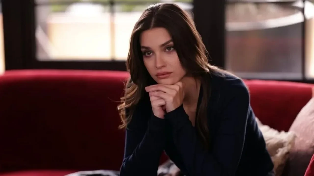 Yeraltı dizisinde Pınar komiser ölüyor mu? Yeraltı dizisinde Pınar komiser diziden ayrılıyor mu, Ekin Aksoy Yeraltı dizisine veda mı etti?