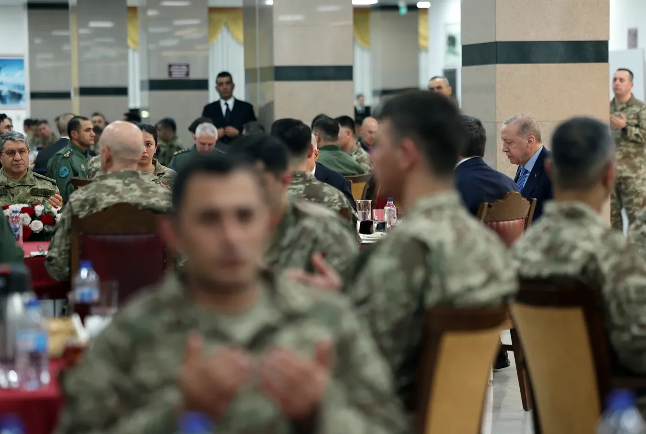 Düşürülen füzeden sonra Cumhurbaşkanı Erdoğan'dan ilk tepki: Hudutlarımızın ve hava sahamızın güvenliğinde işi şansa bırakmıyoruz