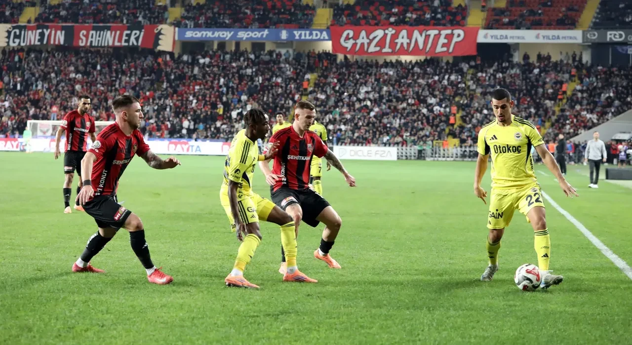 Fenerbahçe Gaziantep FK deplasmanında | ZİRAAT TÜRKİYE KUPASI CANLI MAÇ ANLATIMI