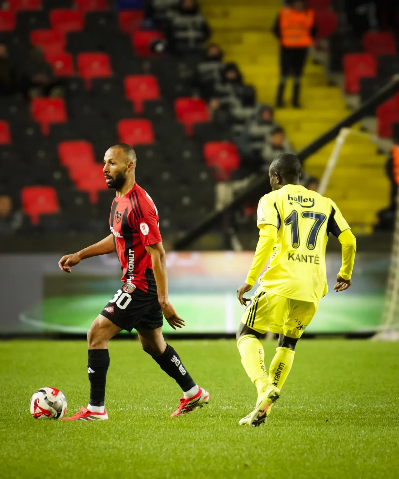 Fenerbahçe Gaziantep FK deplasmanında kazanarak turladı: Ziraat Türkiye Kupası'nda son 8 heyecanı!