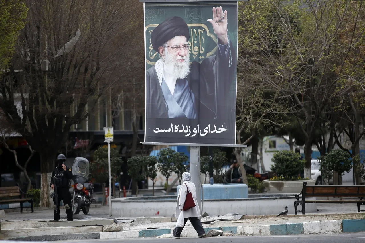 İran dini lideri Ayetullah Ali Hamaney'in cenaze töreni ertelendi! ABD-İsrail saldırıları sürüyor