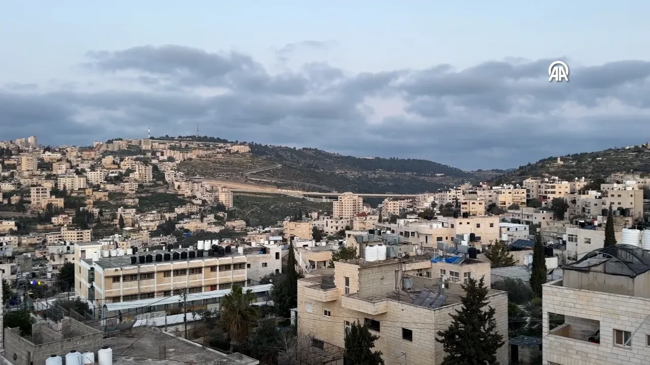 İran'dan ateşlenen füzeler böyle görüntülendi! 