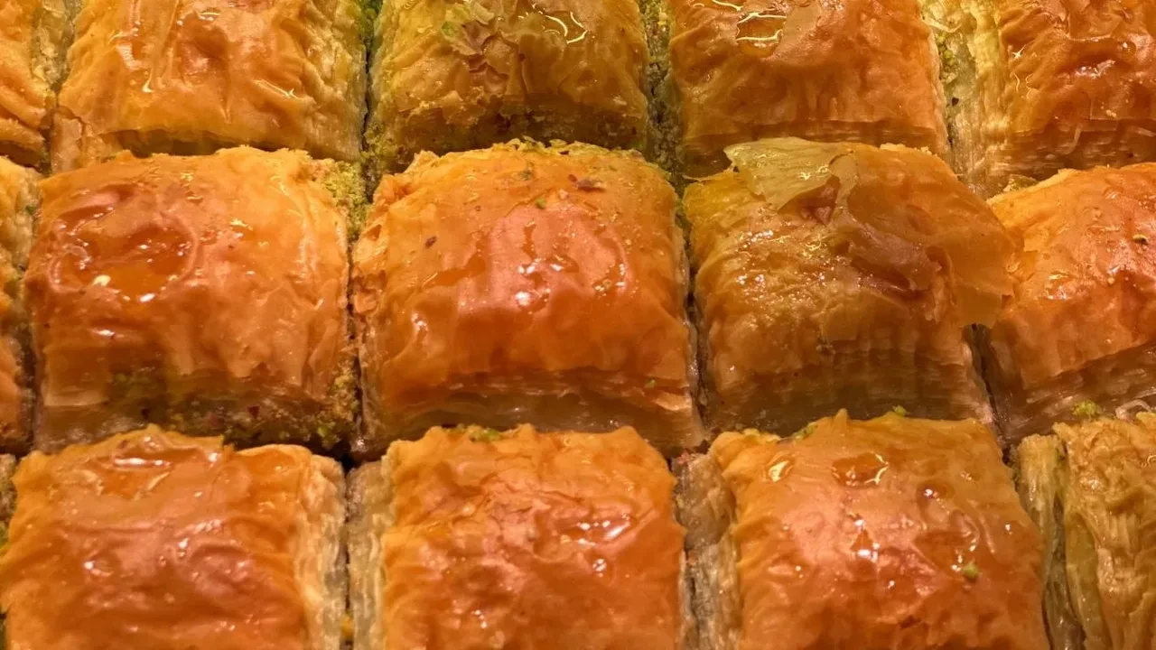 Kekli baklavaya hayatınızda yer açın! Lezzeti damağınıza, tarifi hafızanıza kazınacak