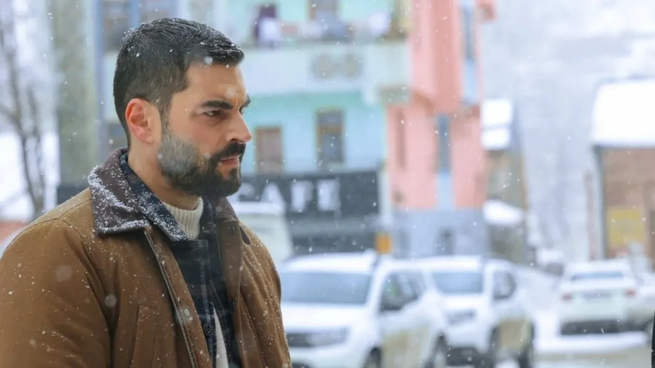 Veliaht dizisinin başrolü Akın Akınözü "8 yıldır ağzıma sürmedim” dedi! Kars lezzeti onu da bozdu