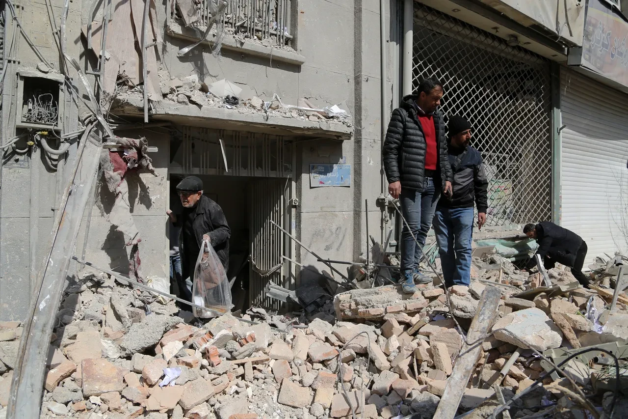 İran'da saldırılardan sonra 