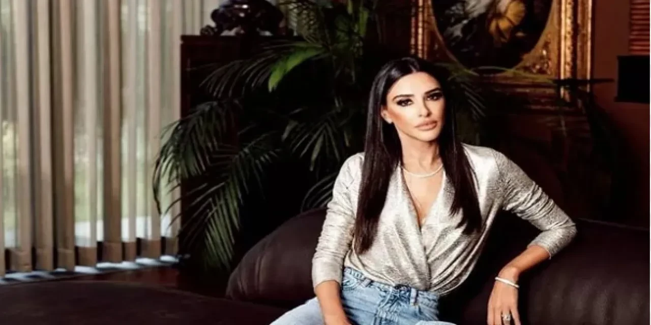 Aslıhan Doğan Turan, milyonluk zırhlı aracı ve kolundaki  ev fiyatına çantasıyla ortalığı salladı!