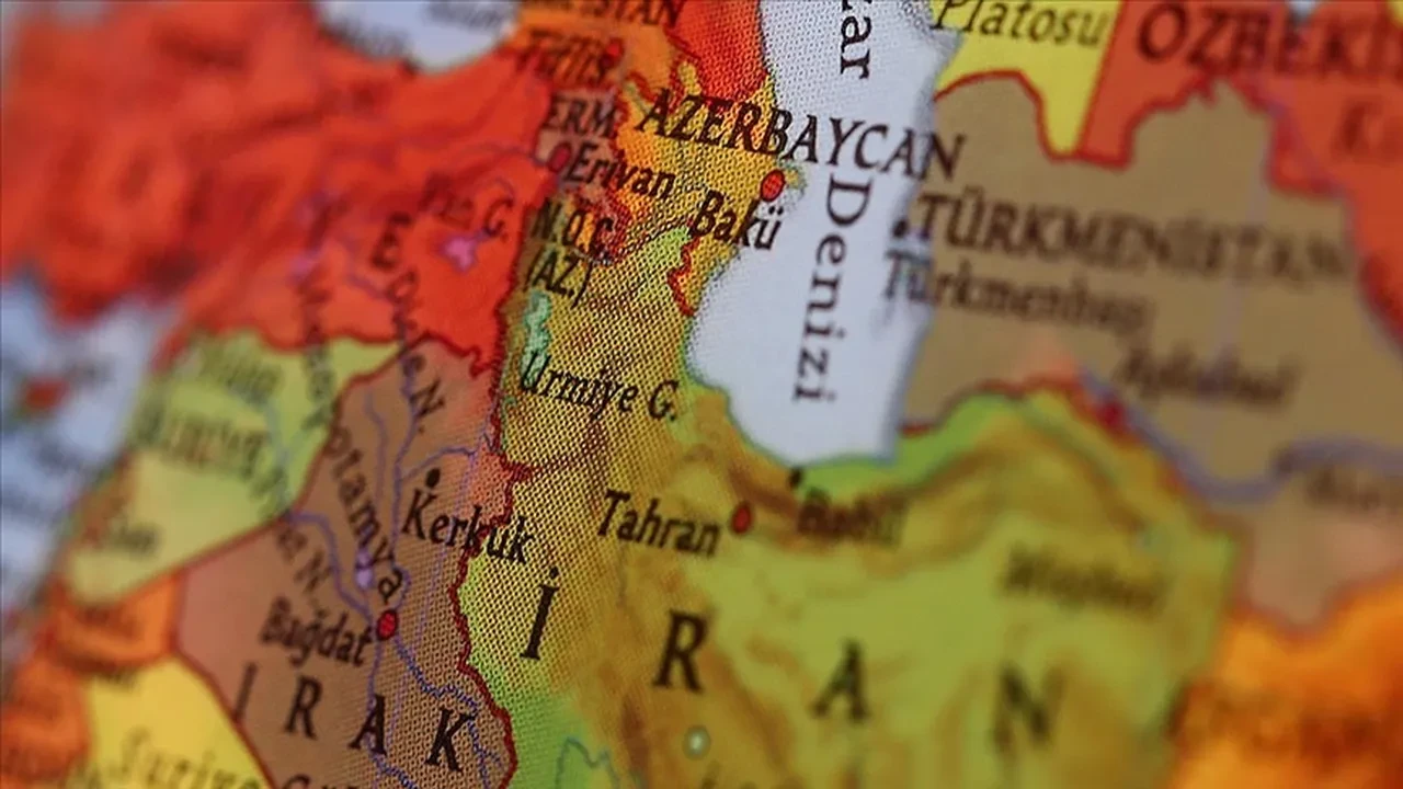 Azerbaycan ile İran arasında kritik temas! Dışişleri bakanları görüştü