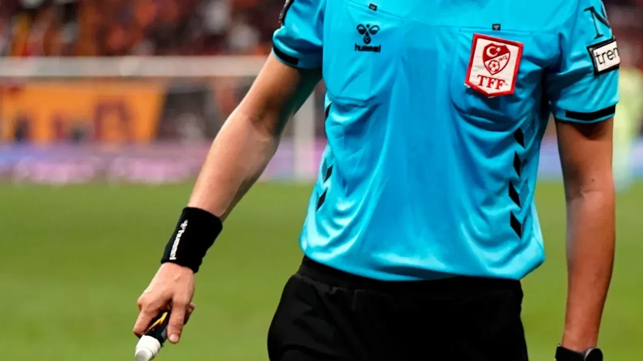 Beşiktaş-Galatasaray derbisinin hakemi belli oldu!