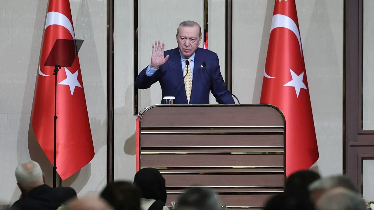 Cumhurbaşkanı Erdoğan: Kimse endişe etmesin Türkiye bölgesel türbülanstan başarıyla çıkacaktır