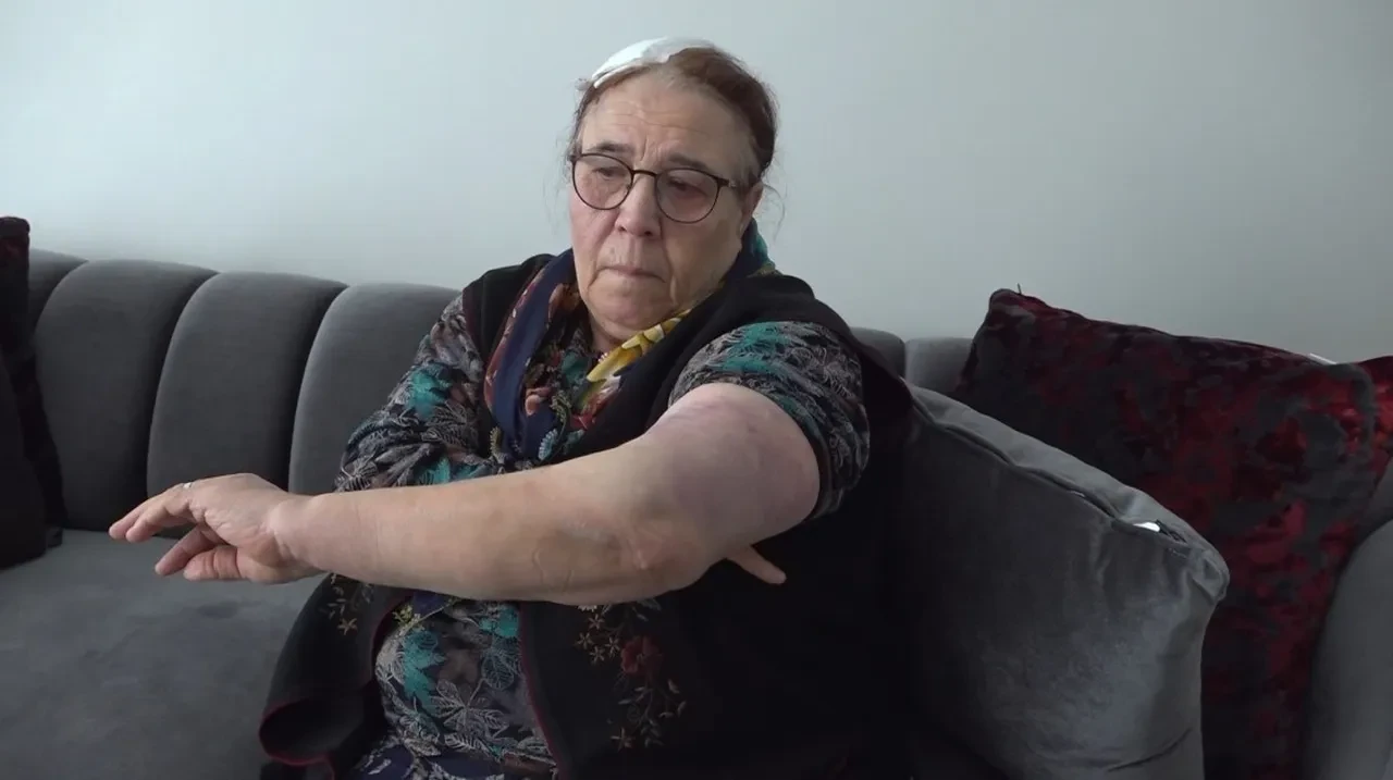 Esenyurt’ta komşu terörü: Yaşlı çifti dövdü, üzerinde sopa kırdı