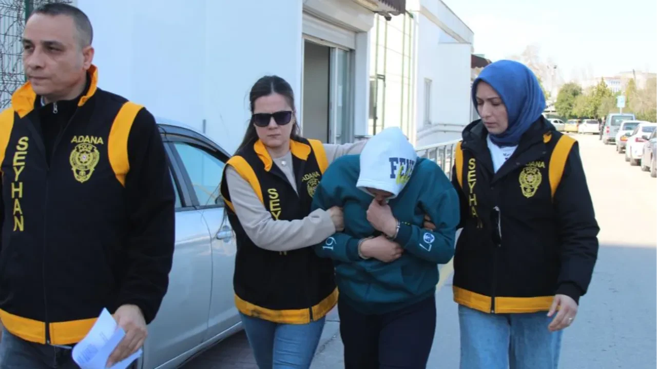 Eşiyle tartıştan kadın dehşet saçtı! Kocasını bıçakladı, intihara kalkıştı