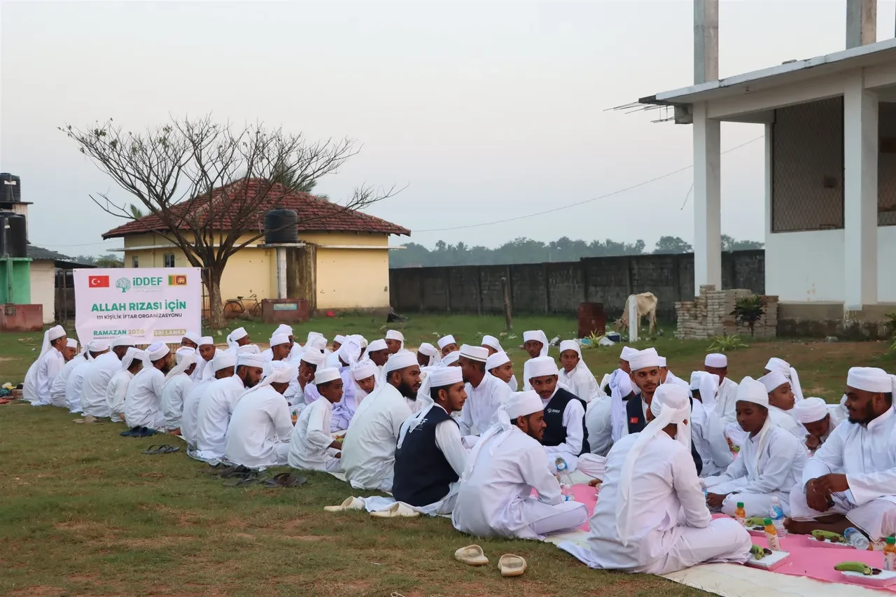İDDEF, 40 ülkede kardeşlik sofraları kuruyor