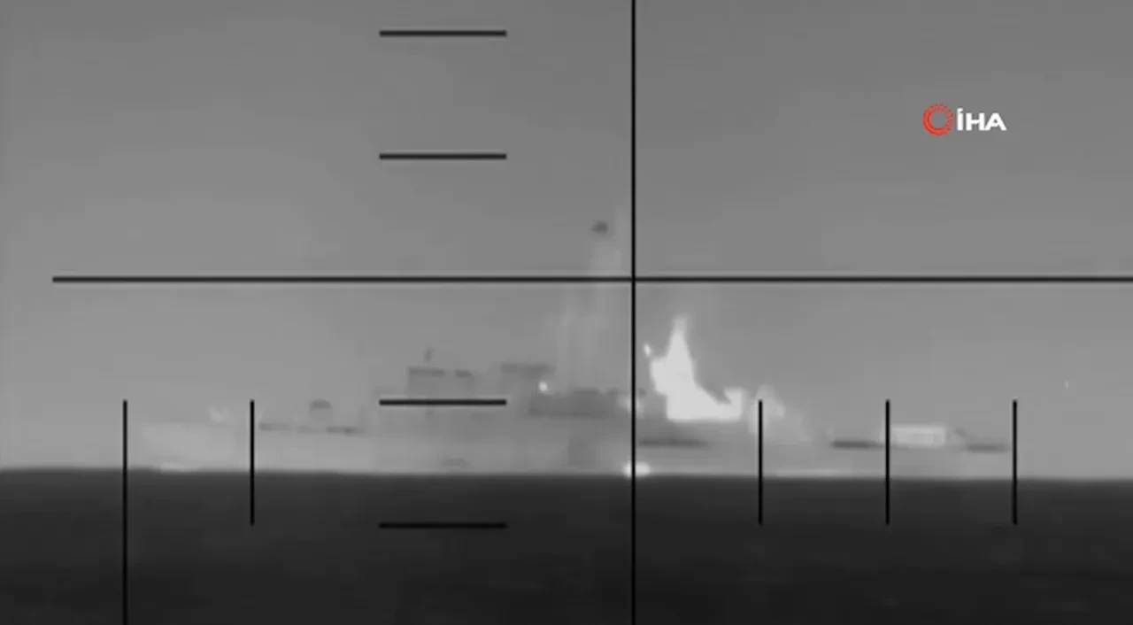 İran Dışişleri Bakanı Abbas Arakçi'den gemi saldırısına sert tepki: 2 bin mil uzaktaki vahşet!