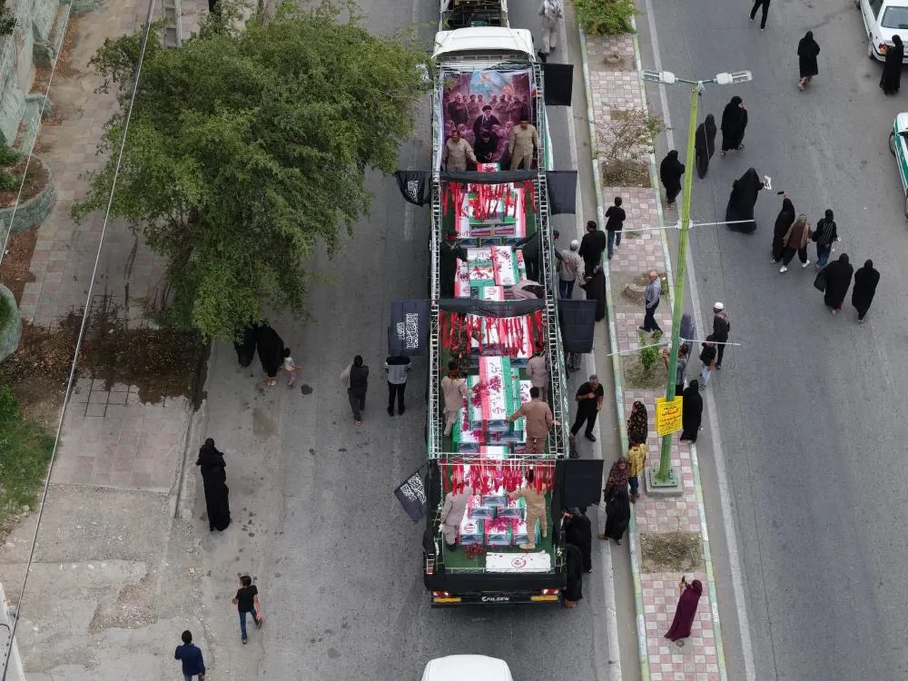 İran'daki okul ABD ve İsrail tarafından 40 dakika arayla iki kez bombalandı