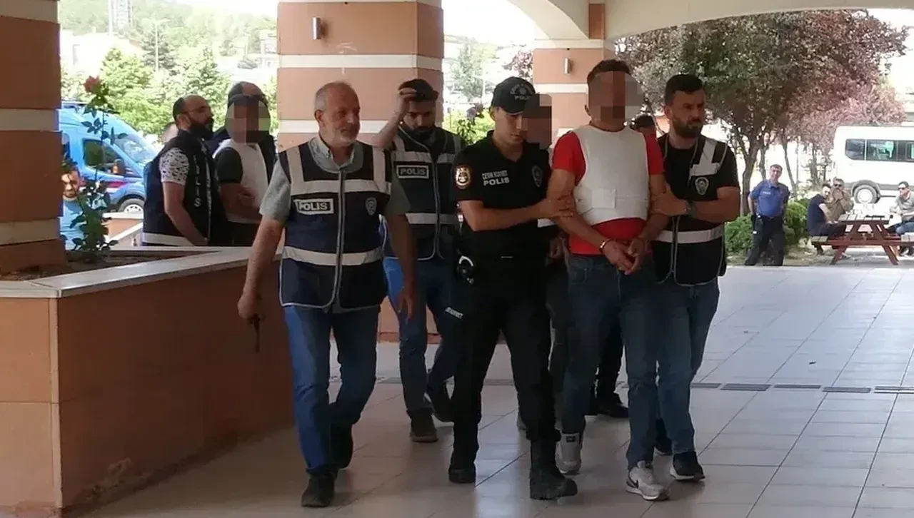 Kavga cinayetle bitti! Görüntüler ortaya çıktı