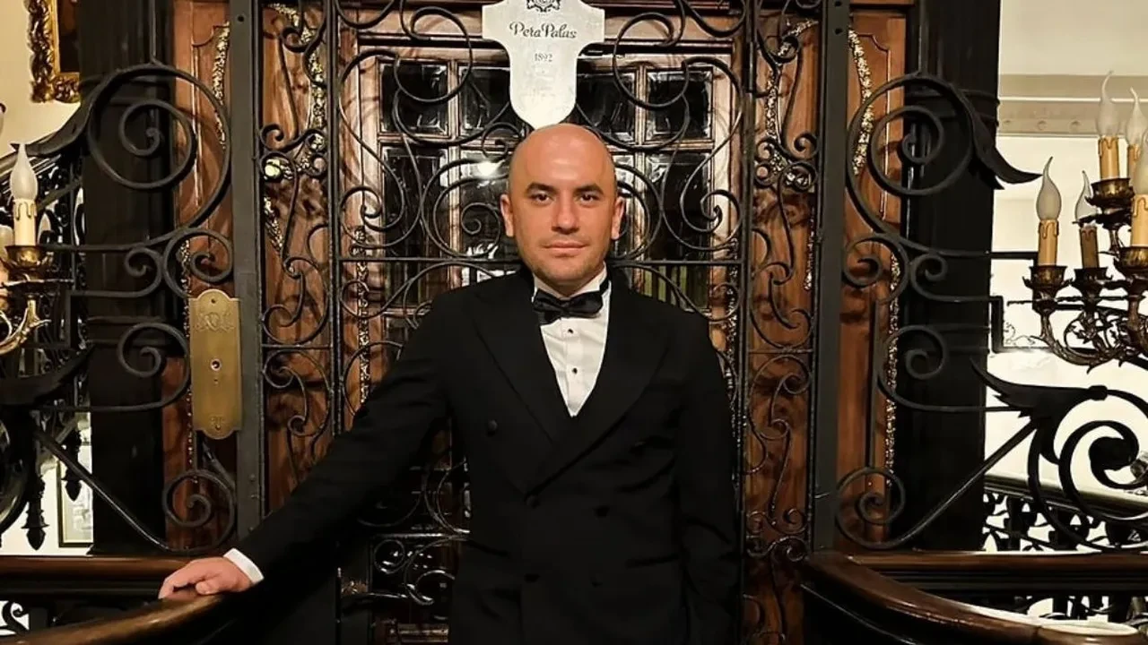 Sunuculuğunu Giray Altınok’un üstlendiği The Traitors Türkiye’nin yarışmacıları belli oldu! Fragman sosyal medyada büyük ses getirdi