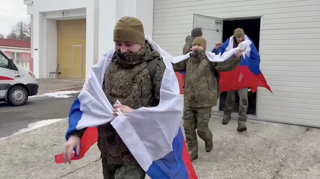 Ukrayna ile Rusya arasında esir takası! Yüzlerce asker ülkesine döndü