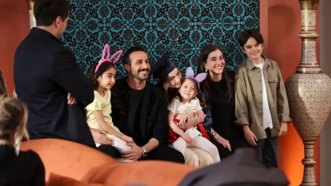 Yalı Çapkını dünyaya açılıyor! Mert Ramazan Demir ve Afra Saraçoğlu’nun dizisi Latin Amerika yolunda! 