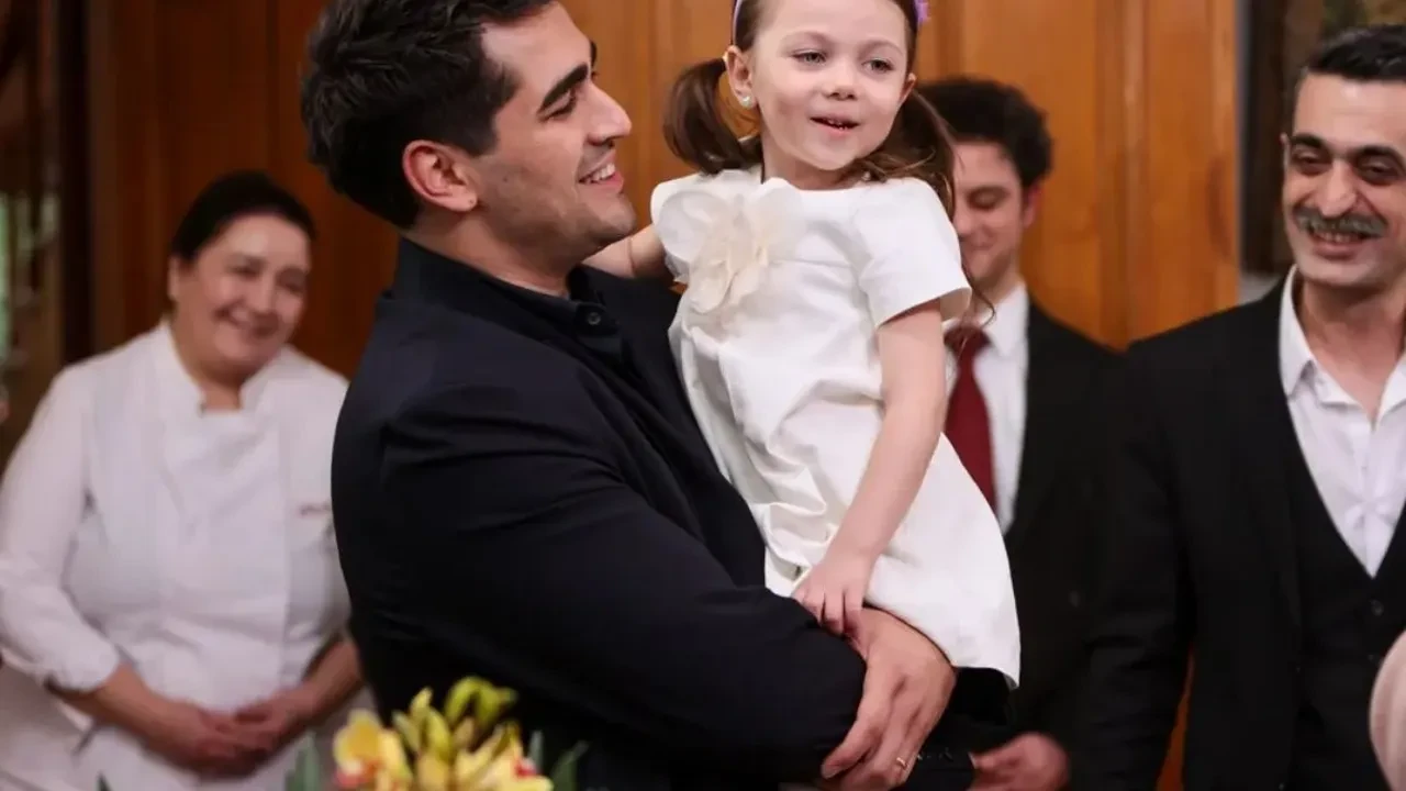 Yalı Çapkını dünyaya açılıyor! Mert Ramazan Demir ve Afra Saraçoğlu’nun dizisi Latin Amerika yolunda! 