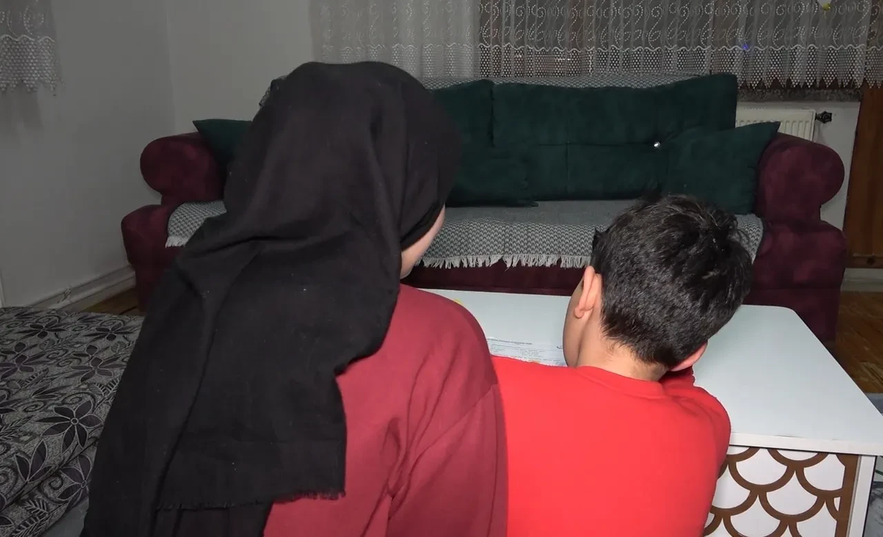 Zam istedi, işinden kovuldu: Kadın taksi şoförü hayatının şokunu yaşadı