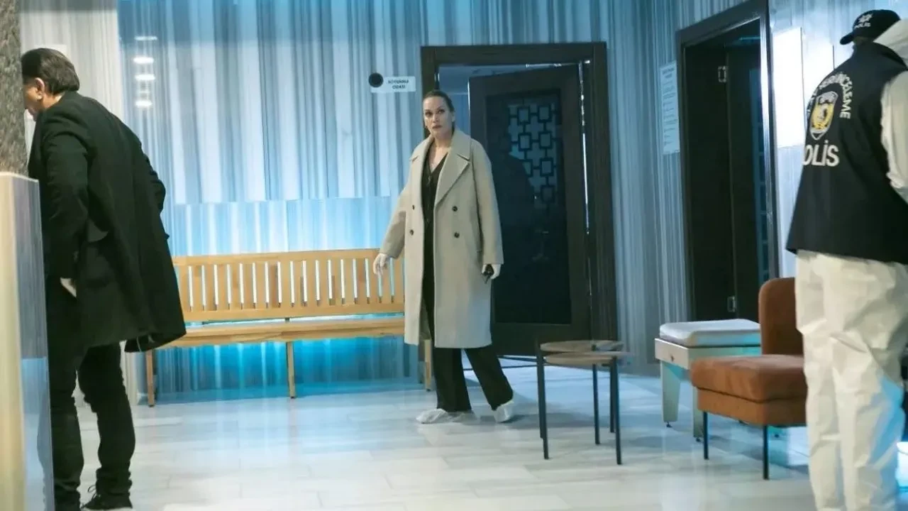 Arka Sokaklar’a yeni transfer! Genç yıldız Ecem Ustaoğlu rolüyle dikkat çekiyor