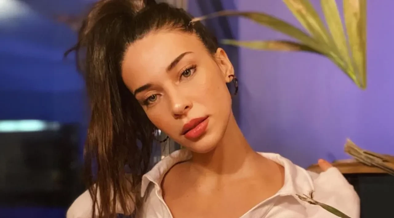 Aşk Tesadüfleri Sever filminin Mavi'si Devrim Özkan kimdir? Devrim Özkan'ın yaşı kaç, oynadığı diziler neler?