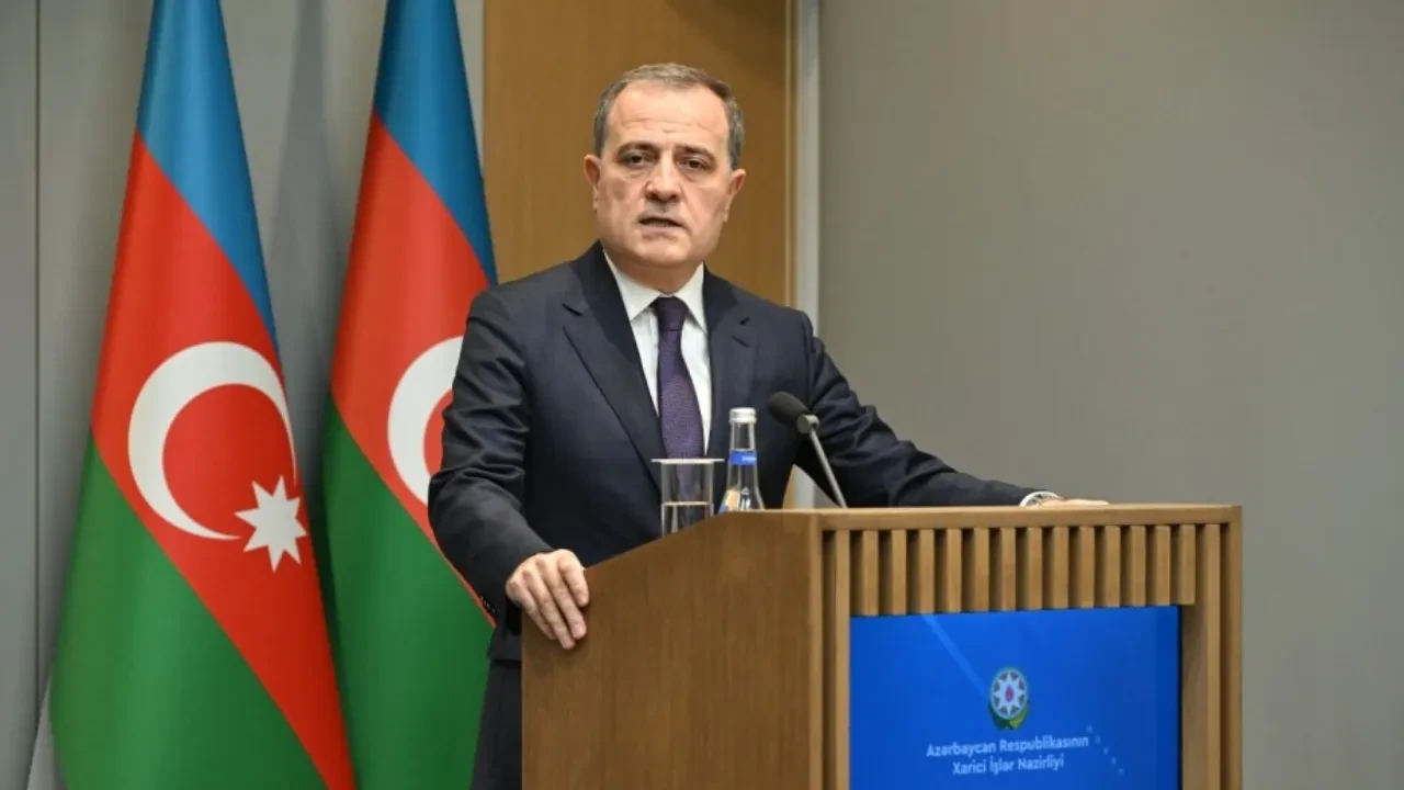 Azerbaycan'dan İran kararı! Diplomatlar tahliye edilecek