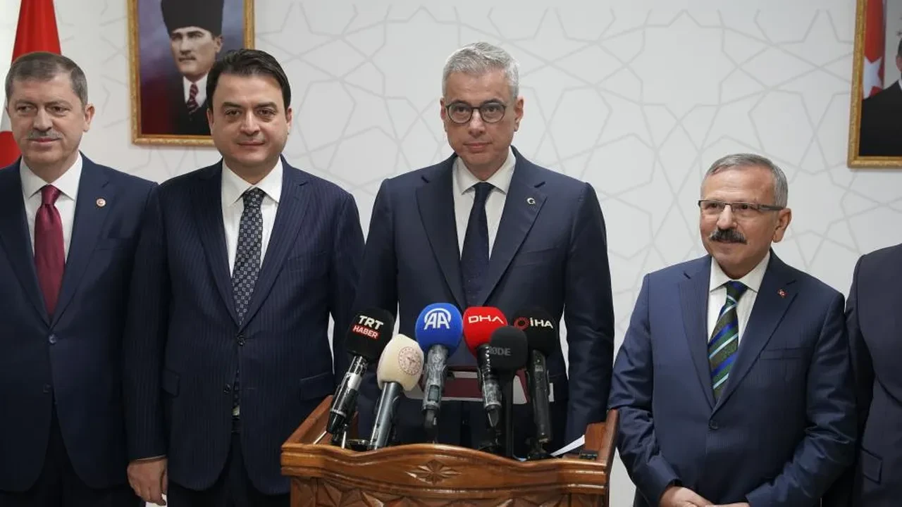 Bakan Memişoğlu duyurdu! Bilim adamlarına maliyet desteği geliyor