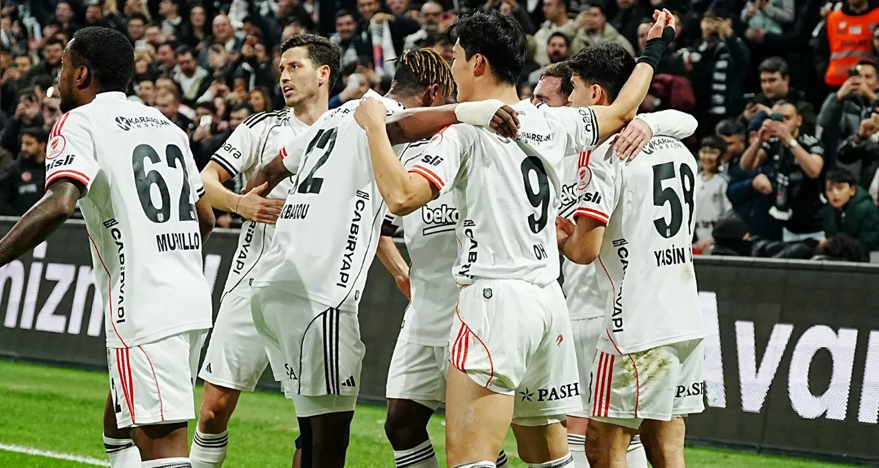 Beşiktaş Galatasaray maçını veren yabancı kanallar! Şifresiz izlenebilecek
